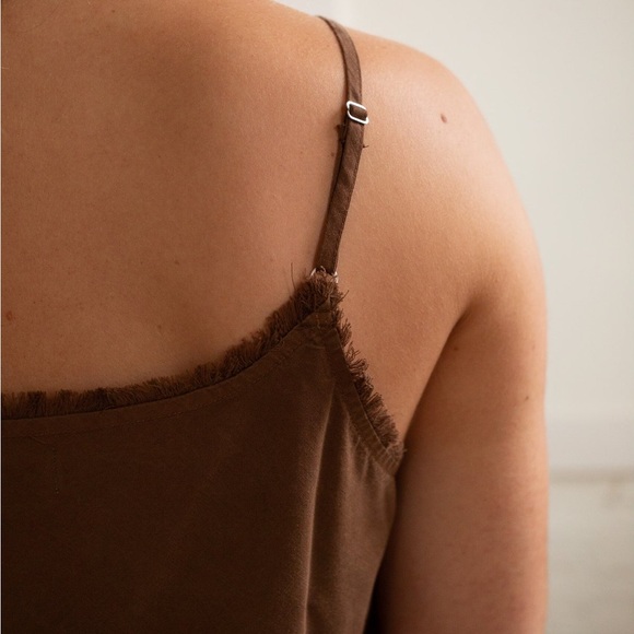 Bella Dahl Cami in Golden Topaz - Picture 2 of 4